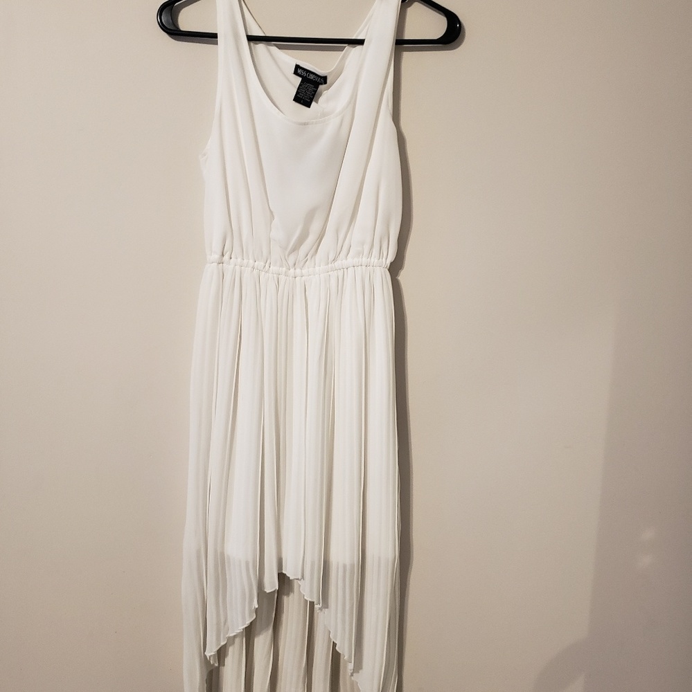 White Marilyn Monroe style dress